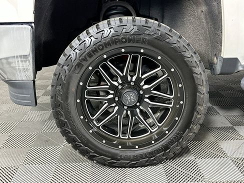 Used 2015 Chevrolet Silverado 1500 LTZ Z71 w/ LTZ Plus Package image 35