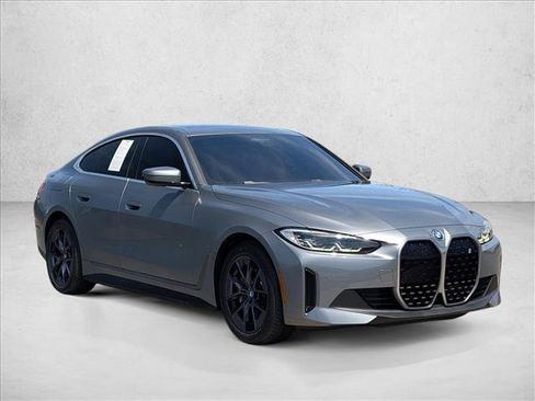 Certified 2023 BMW i4 eDrive35 RWD image 3