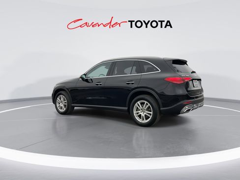 Used 2025 Mercedes-Benz GLC 300 4MATIC image 6