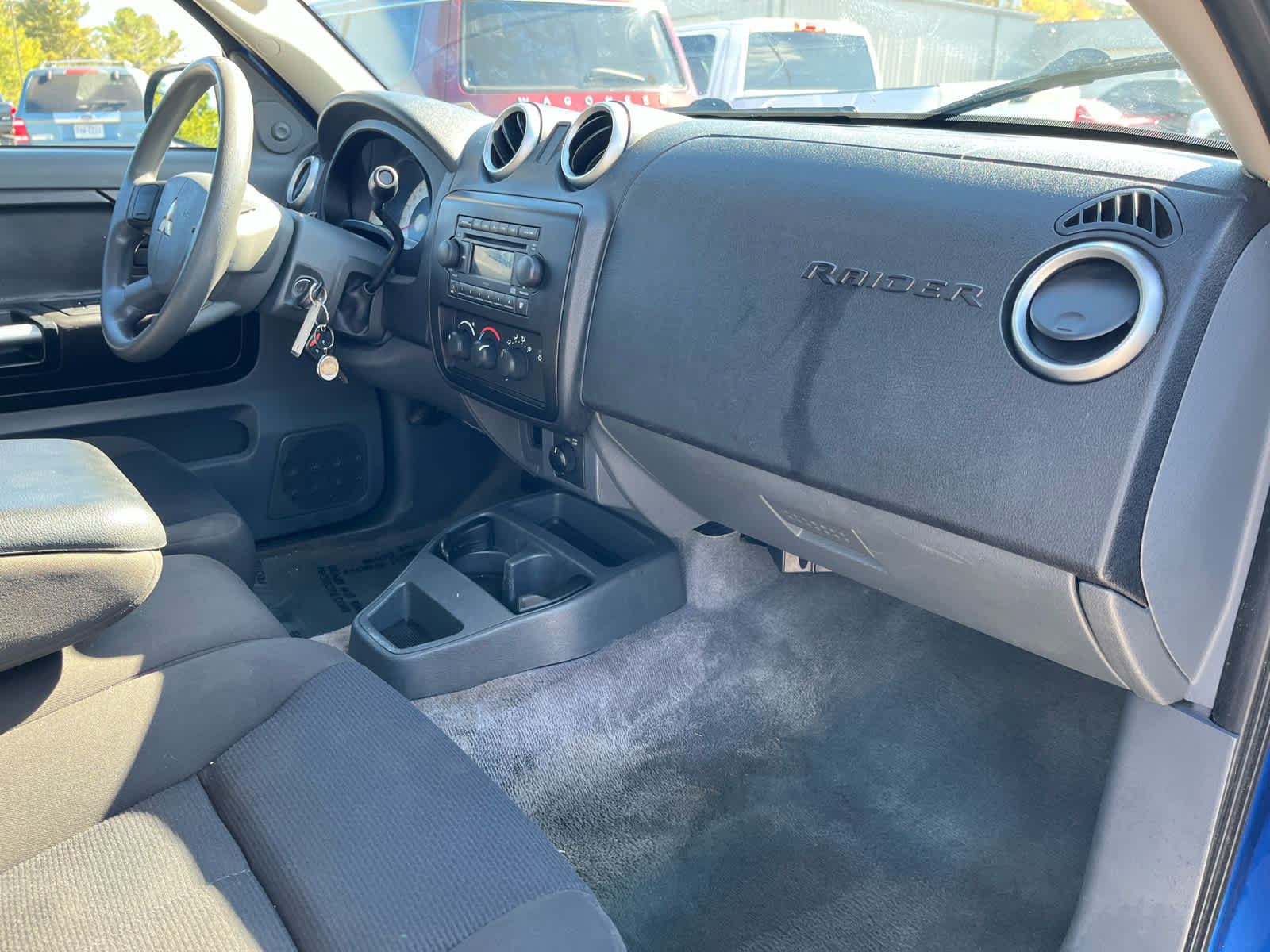 Used 2007 Mitsubishi Raider LS AWD/4WD image 32