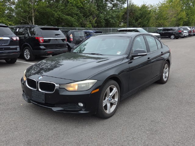 Used 2014 BMW 320i Sedan RWD image 2