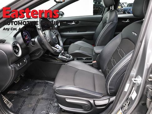 Used 2022 Kia Forte GT-Line w/ GT-Line Premium Package image 14