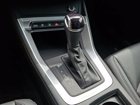 Used 2022 Audi Q3 2.0T Premium Plus AWD/4WD image 15