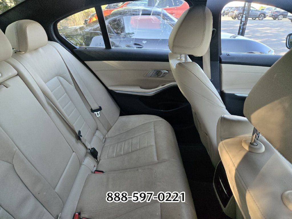 Used 2019 BMW 330i Sedan w/ Premium Package RWD image 12