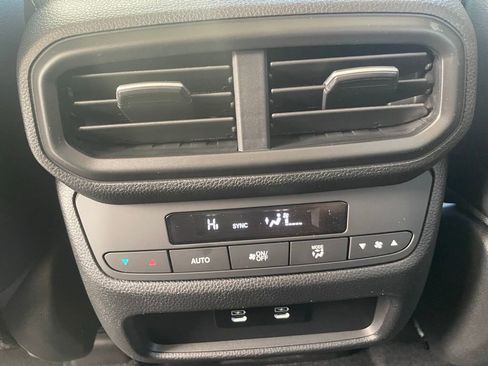 New 2026 Honda Pilot Touring image 11