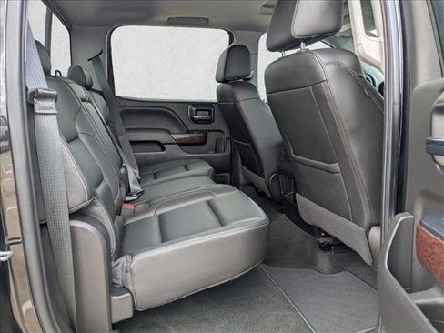 Used 2018 GMC Sierra 1500 SLT image 18