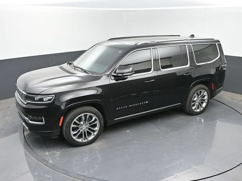 Used 2023 Jeep Grand Wagoneer Series II AWD/4WD image 26