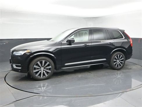 Used 2023 Volvo XC90 B6 Plus w/ Protection Package Premier image 4
