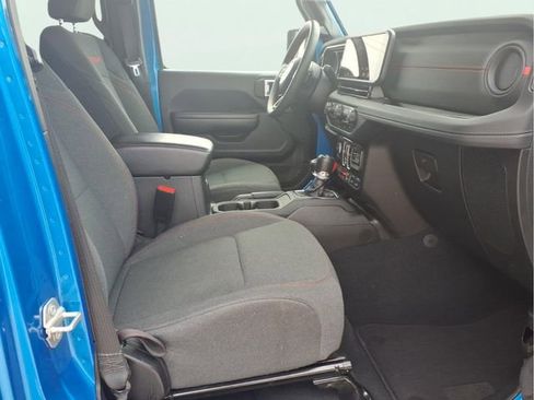 Used 2024 Jeep Wrangler Unlimited Rubicon image 24