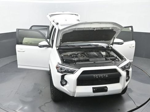 Used 2023 Toyota 4Runner SR5 Premium w/ Moonroof Package AWD/4WD image 51