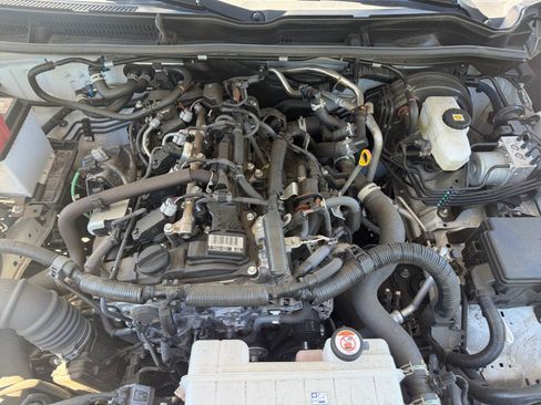 Used 2025 Toyota 4Runner SR5 AWD/4WD image 21