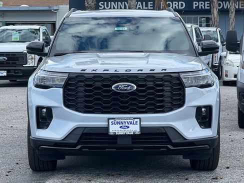 New 2026 Ford Explorer ST-Line w/ ST-Line Street Pack image 3