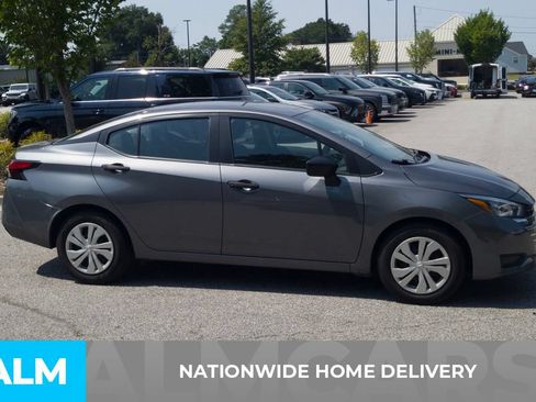 Used 2025 Nissan Versa S FWD image 4