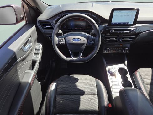 Used 2023 Ford Escape ST-Line AWD/4WD image 4