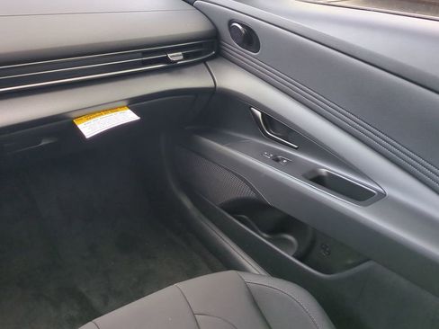 New 2026 Hyundai Elantra Sport FWD image 18