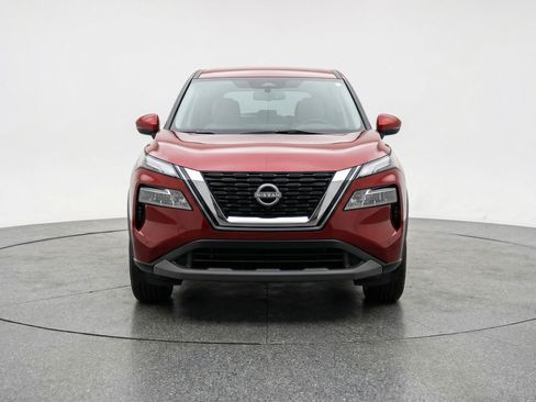 Used 2025 Nissan Rogue SV AWD/4WD image 2