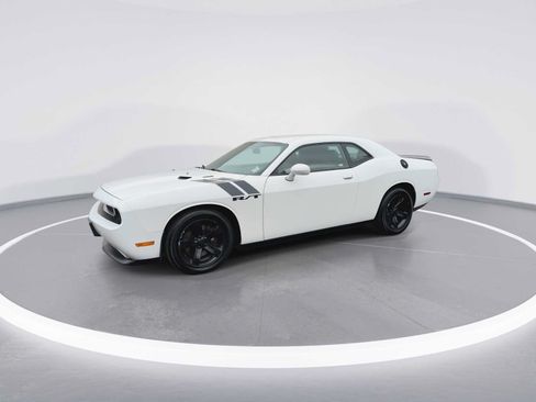Used 2013 Dodge Challenger R/T Plus RWD image 4