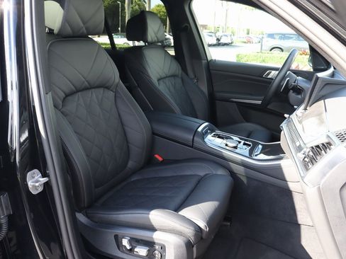 Used 2026 BMW X5 M60i image 25