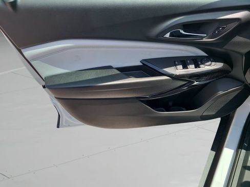 New 2026 Chevrolet Trax LT w/ Midnight Edition FWD image 17