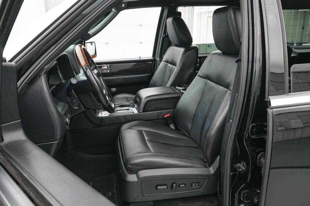 Used 2017 Lincoln Navigator L Reserve AWD/4WD image 12