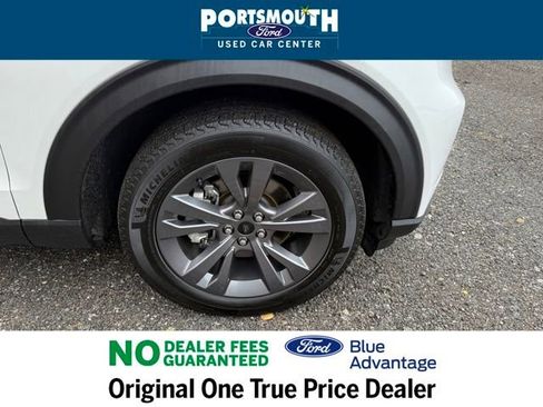 Certified 2022 Ford Explorer XLT w/ Equipment Group 202A image 30