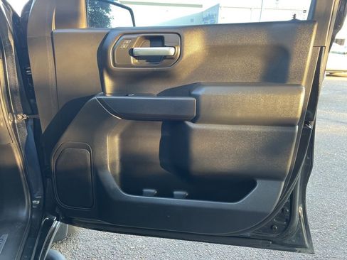 Used 2019 Chevrolet Silverado 1500 Custom w/ Infotainment Package image 11