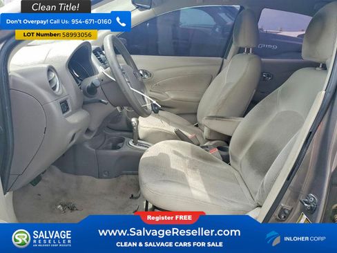 Used 2015 Nissan Versa SV FWD image 9
