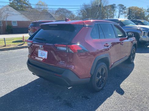 Used 2025 Toyota RAV4 XLE image 13