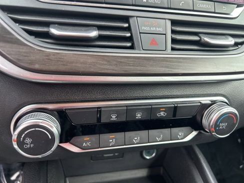 Used 2025 Nissan Altima 2.5 SV image 23