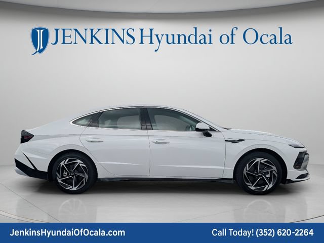 New 2026 Hyundai Sonata SEL FWD image 2