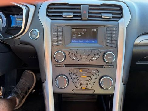 Used 2018 Ford Fusion S FWD image 24