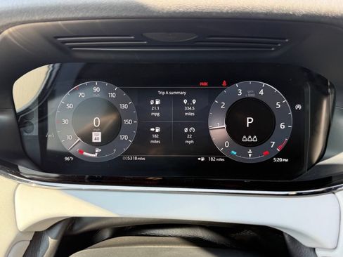 Certified 2026 Land Rover Range Rover Evoque Dynamic SE AWD/4WD image 30
