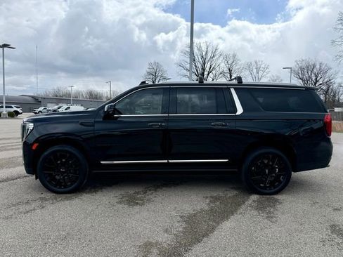 Used 2023 GMC Yukon XL Denali w/ LPO, Floor Liner Package AWD/4WD image 2