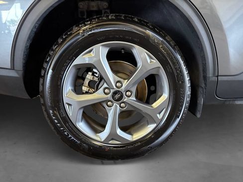 Certified 2025 Ford Escape ST-Line AWD/4WD image 19