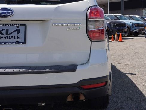 Used 2016 Subaru Forester 2.5i Premium w/ All-Weather Package AWD/4WD image 13