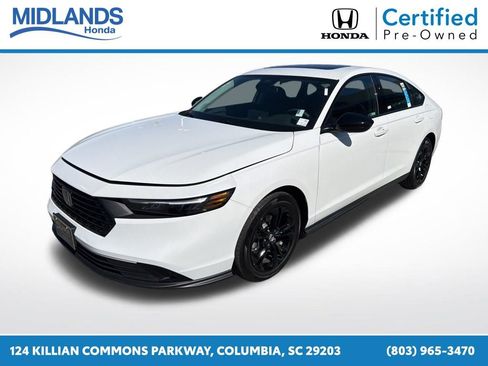 Certified 2025 Honda Accord SE image 3