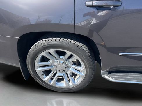 Used 2018 GMC Yukon SLT image 13