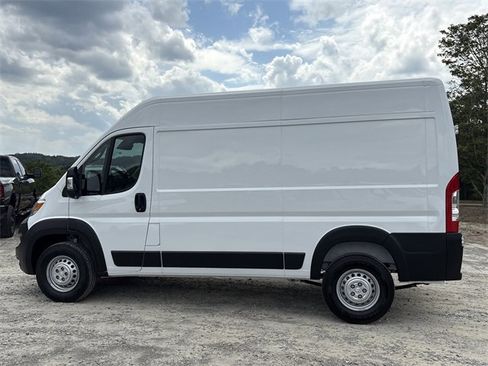New 2025 RAM ProMaster 3500 image 8