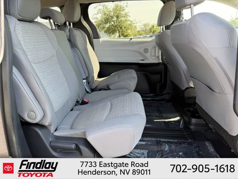 Certified 2025 Toyota Sienna LE FWD image 14