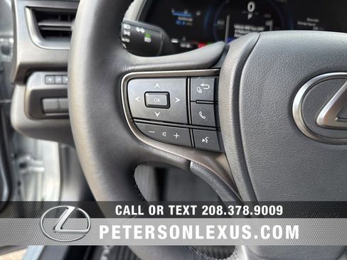Used 2025 Lexus UX 300h AWD image 25