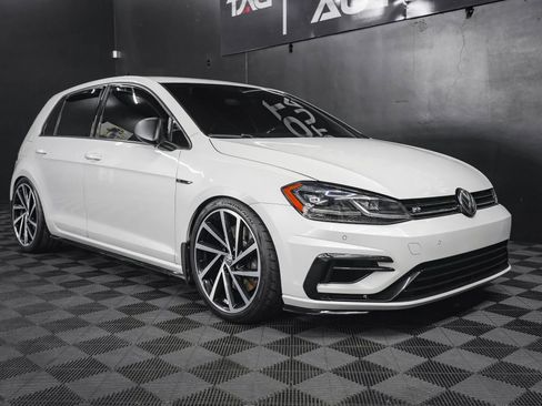 Used 2019 Volkswagen Golf 4-Door image 21
