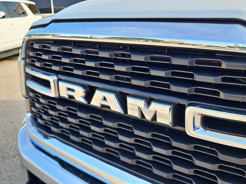 Used 2024 RAM 2500 Big Horn AWD/4WD image 13