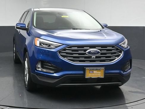 Certified 2024 Ford Edge Titanium w/ Equipment Group 301A AWD/4WD image 2