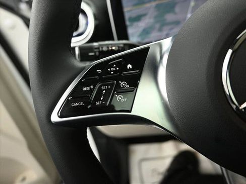 Certified 2026 Mercedes-Benz GLC 300 4MATIC image 14