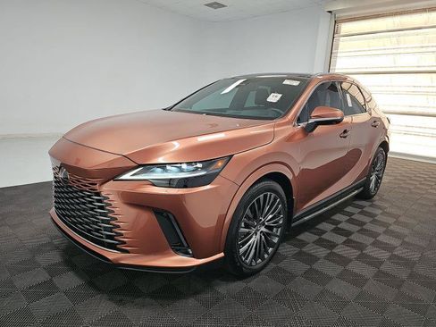 Used 2023 Lexus RX 350 w/ Accessory Package (2T) AWD/4WD image 3