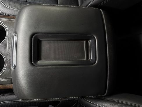 Used 2020 Chevrolet Tahoe LS w/ Enhanced Driver Alert Package image 31