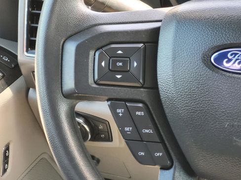 Certified 2022 Ford F250 XLT w/ XLT Premium Package AWD/4WD image 14