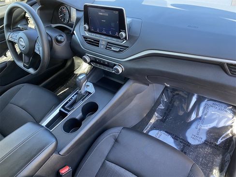 Certified 2025 Nissan Altima 2.5 S image 8