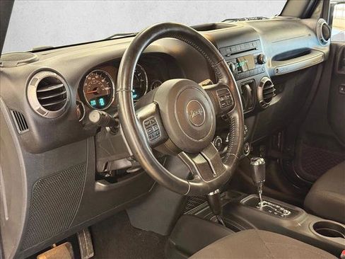 Used 2017 Jeep Wrangler Sport w/ Quick Order Package 24S AWD/4WD image 10