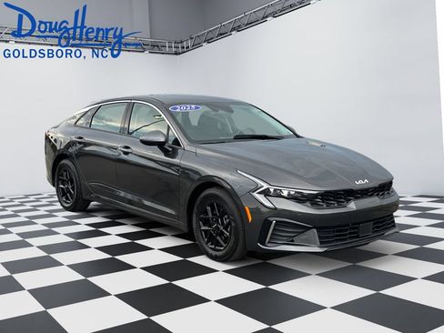Used 2025 Kia K5 LXS FWD image 7